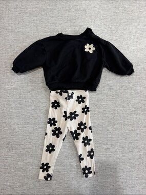 TARGET CAT & JACK SWEATER AND LEGGINGS 6-9M